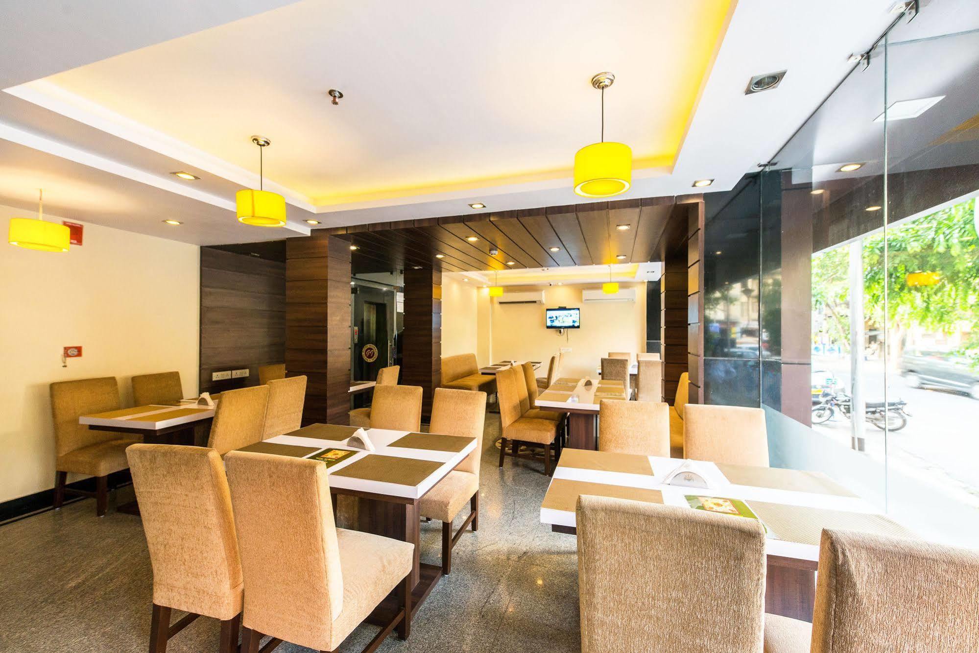 Treebo Globe International Hotel Kolkata Ngoại thất bức ảnh